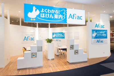 店内・スタッフの紹介01