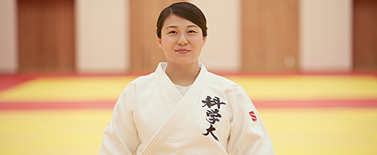 小林咲里亜さん 小児がんを経験 ~病気の子どもたちに、生きることの本質を見せてもらいました~