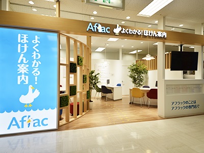 店内・スタッフの紹介01