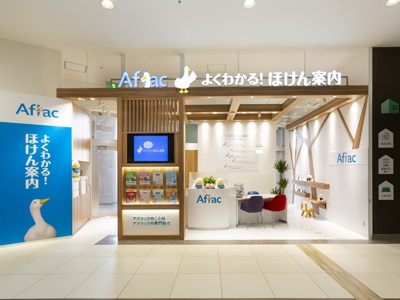 店内・スタッフの紹介01