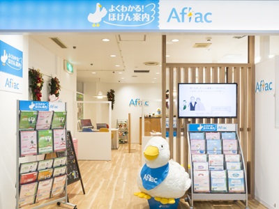 店内・スタッフの紹介01