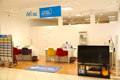 店内・スタッフの紹介01