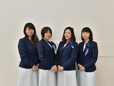 店内・スタッフの紹介02