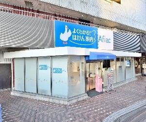 店内・スタッフの紹介01