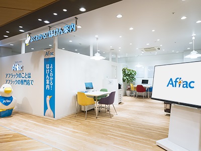 店内・スタッフの紹介01