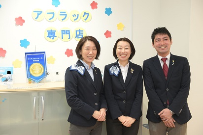 店内・スタッフの紹介02