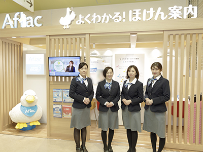 店内・スタッフの紹介02