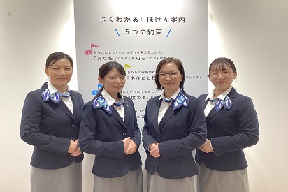 店内・スタッフの紹介02