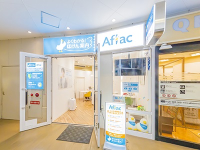 店内・スタッフの紹介01