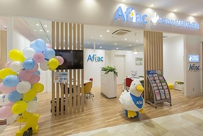 店内・スタッフの紹介01