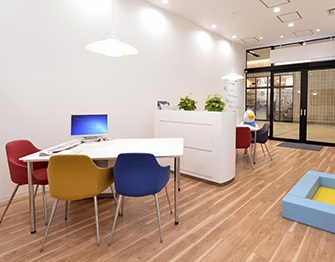 店内・スタッフの紹介02