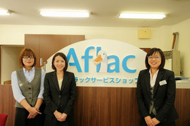 店内・スタッフの紹介02