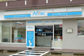 店内・スタッフの紹介01