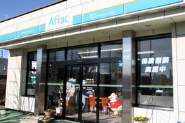 店内・スタッフの紹介01