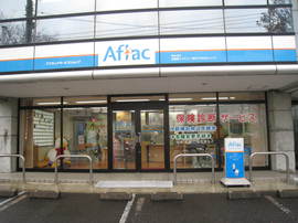 店内・スタッフの紹介01