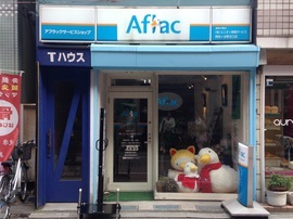 店内・スタッフの紹介01