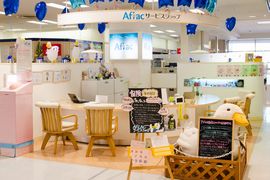 店内・スタッフの紹介01