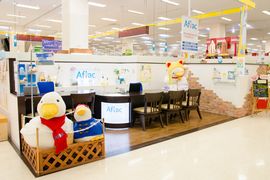 店内・スタッフの紹介01