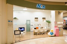 店内・スタッフの紹介01