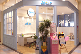 店内・スタッフの紹介01