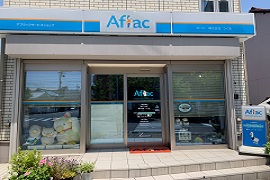 店内・スタッフの紹介01