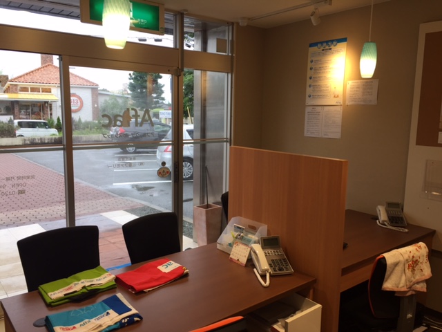 店内・スタッフの紹介02