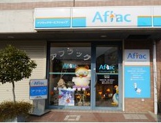 店内・スタッフの紹介02