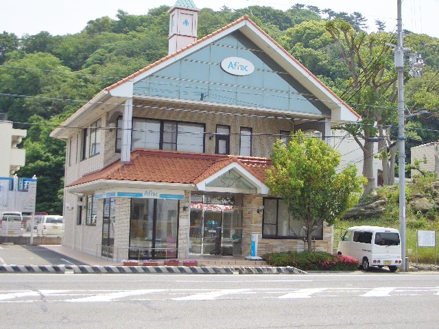 店内・スタッフの紹介01