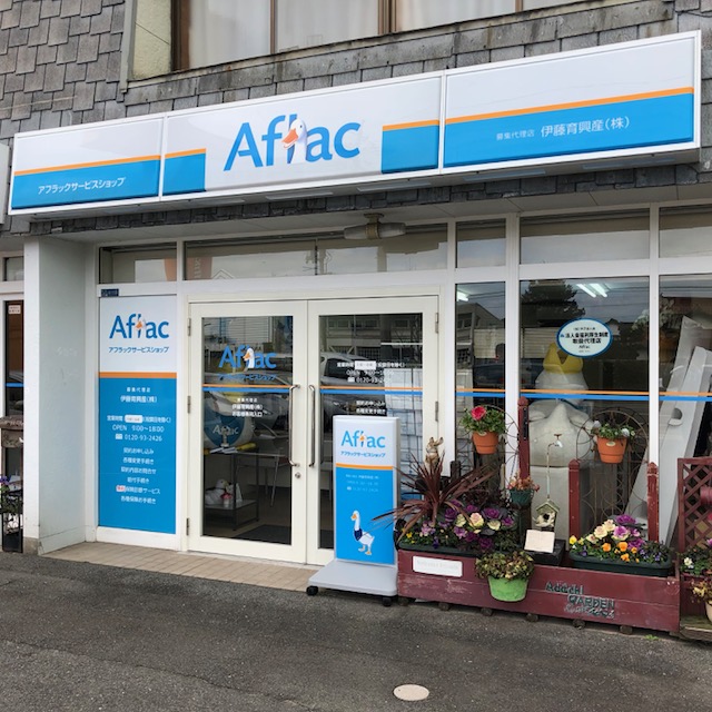 店内・スタッフの紹介01