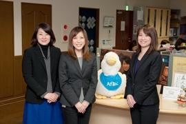 店内・スタッフの紹介02