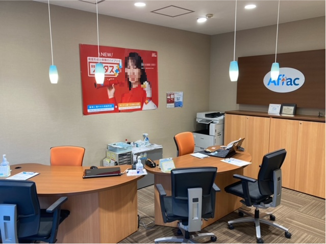 店内・スタッフの紹介02