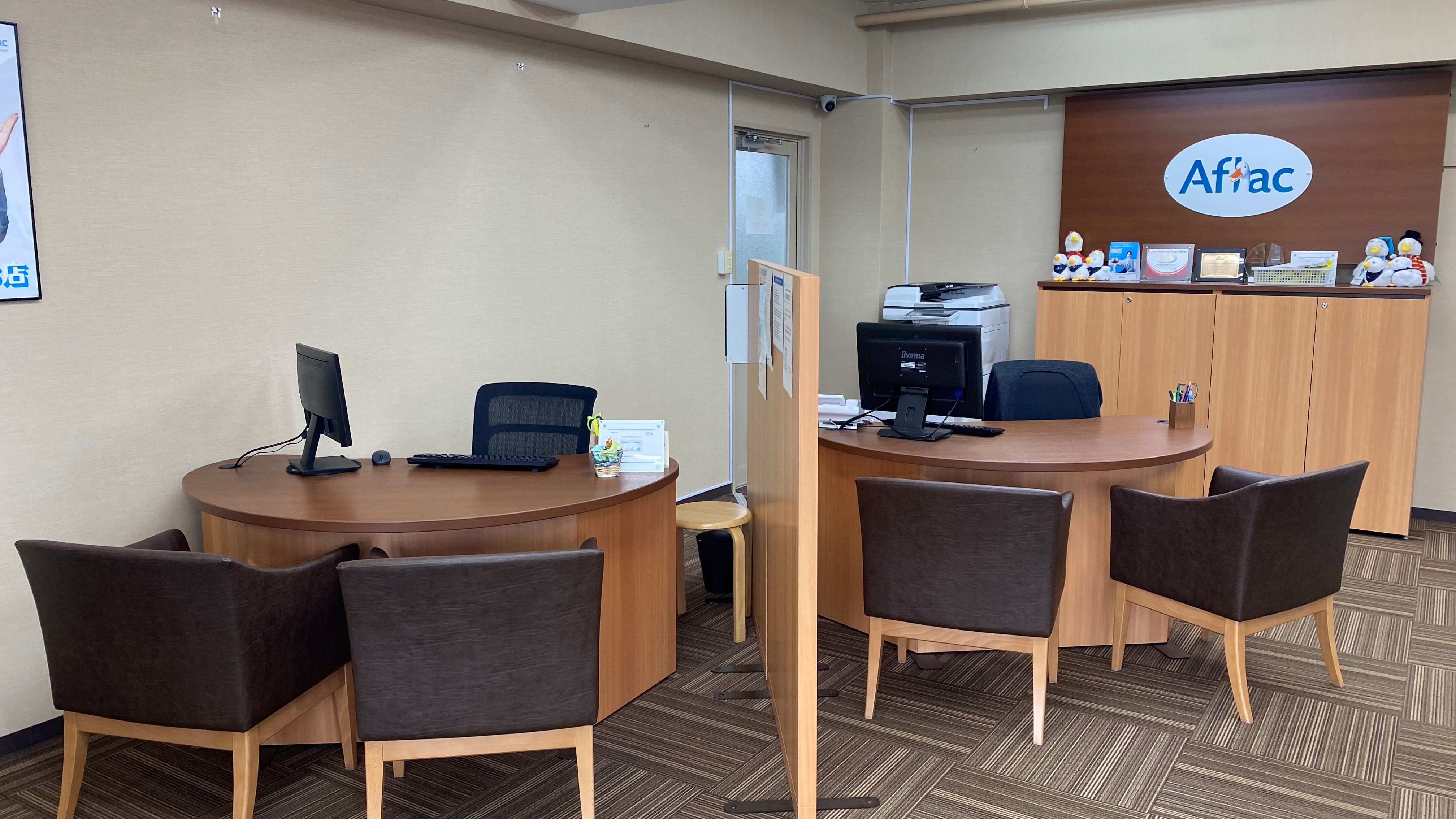 店内・スタッフの紹介02