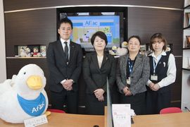 店内・スタッフの紹介02