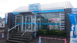 店内・スタッフの紹介01