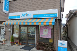 店内・スタッフの紹介01